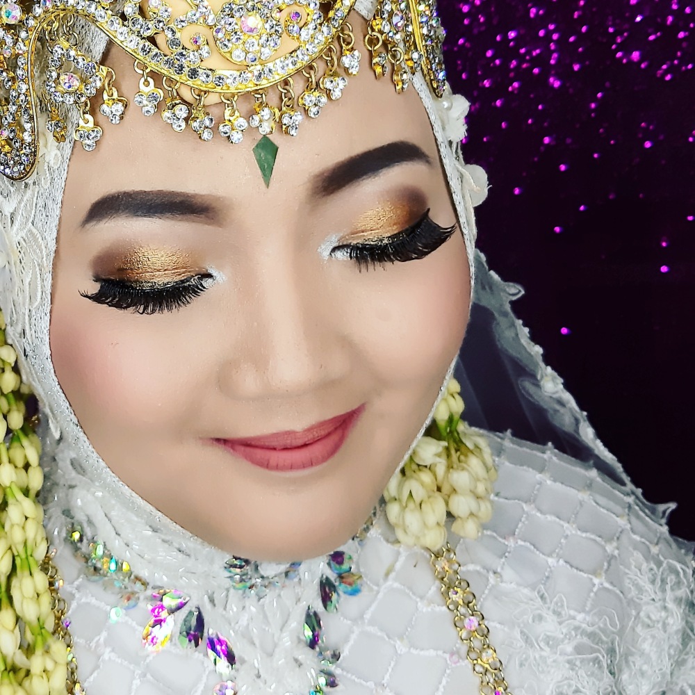 Make Up Rias Pengantin Muslimah Sunda Siger